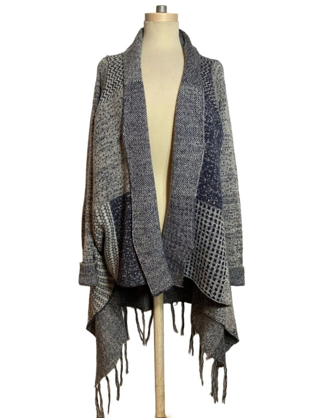 Knox Rose - Blue Gray Patterned Shawl Cardigan with Fringe